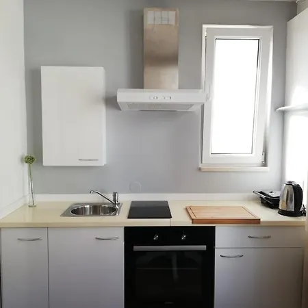 Mistral Apartment *