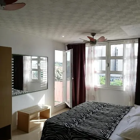 Apartment Mistral Makarska