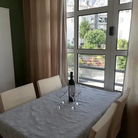 Mistral Apartment Makarska