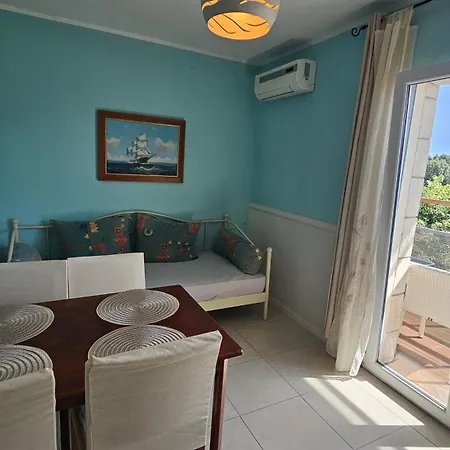 Mistral Apartman Makarska