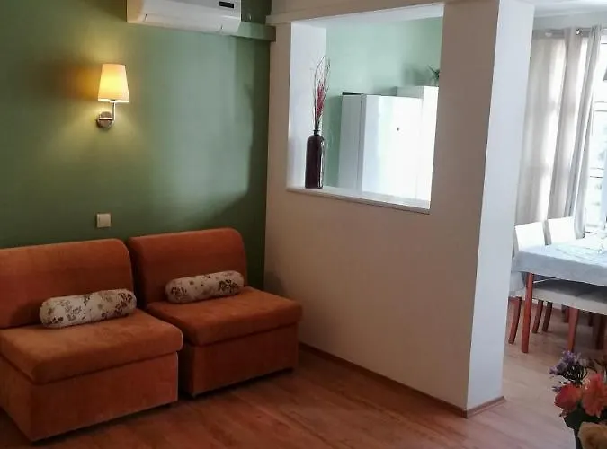 Mistral Μακάρσκα